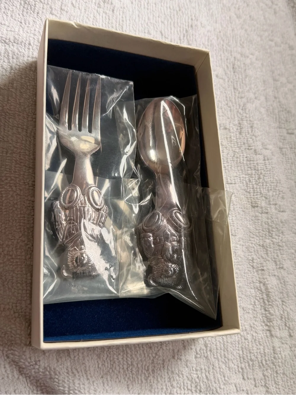 Ralph Lauren Silver plated 2 Piece Baby Set. Teddy Bear Carved. BRAND NEW.